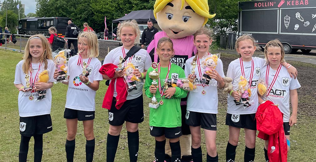 U10 piger vinder guld